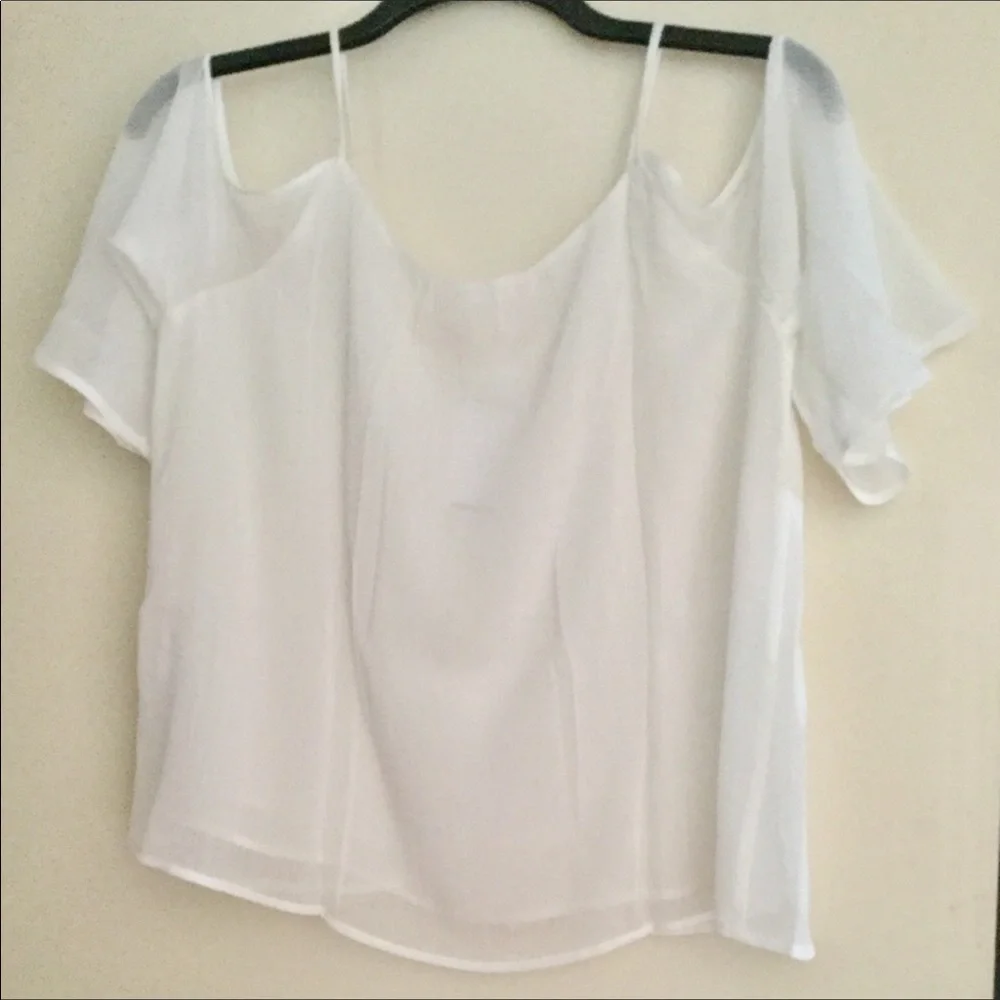 Lush Cold Shoulder Top - Picture 5 of 6